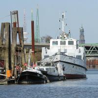 2539 altes Fahrgastschiff INSEL HIDDENSEE im Reiherstieg | Schiffsbilder Hamburger Hafen - Schiffsverkehr Elbe